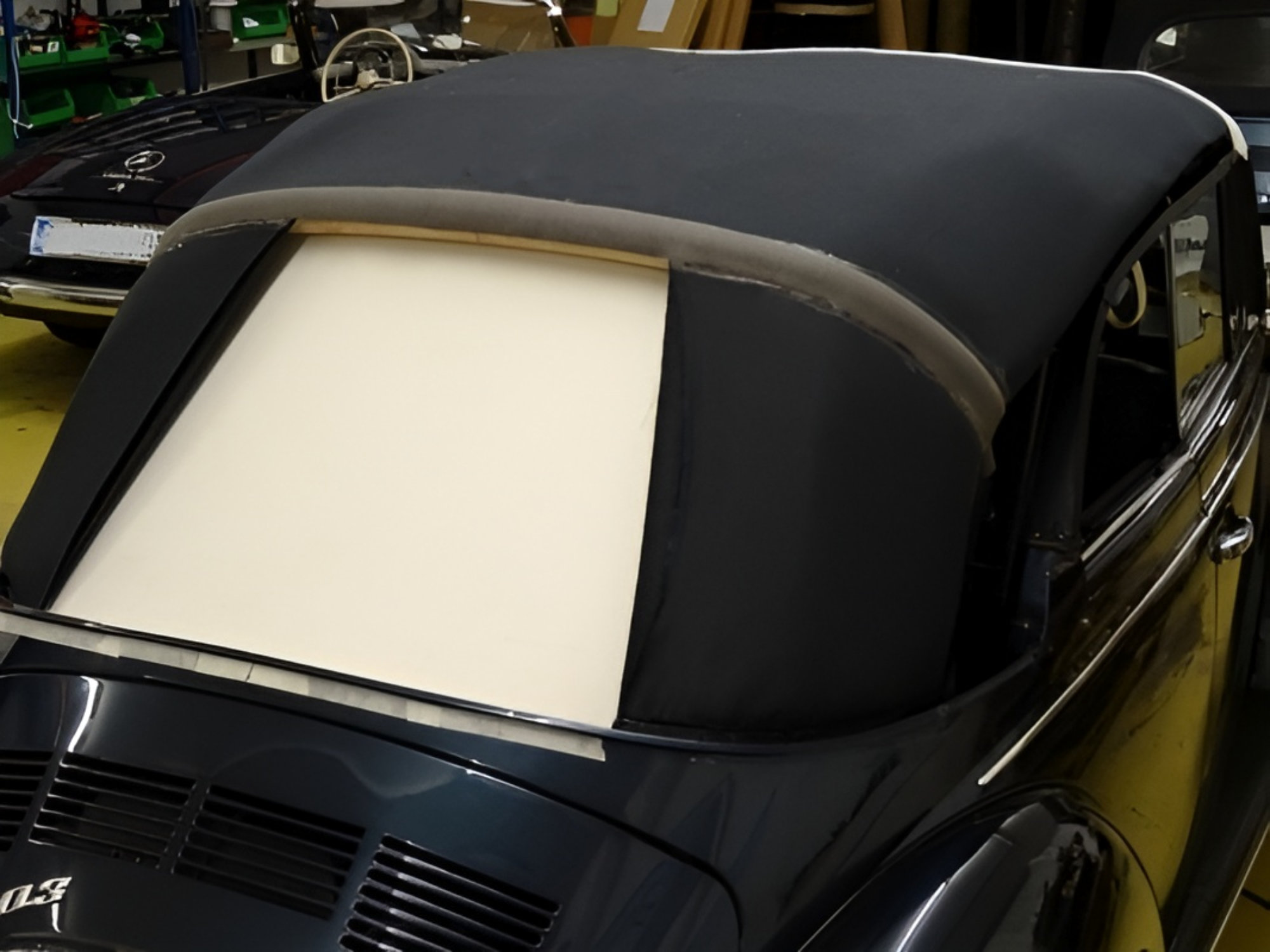 Zwischenpolster VW Käfer 1303 mit Spanntuechern